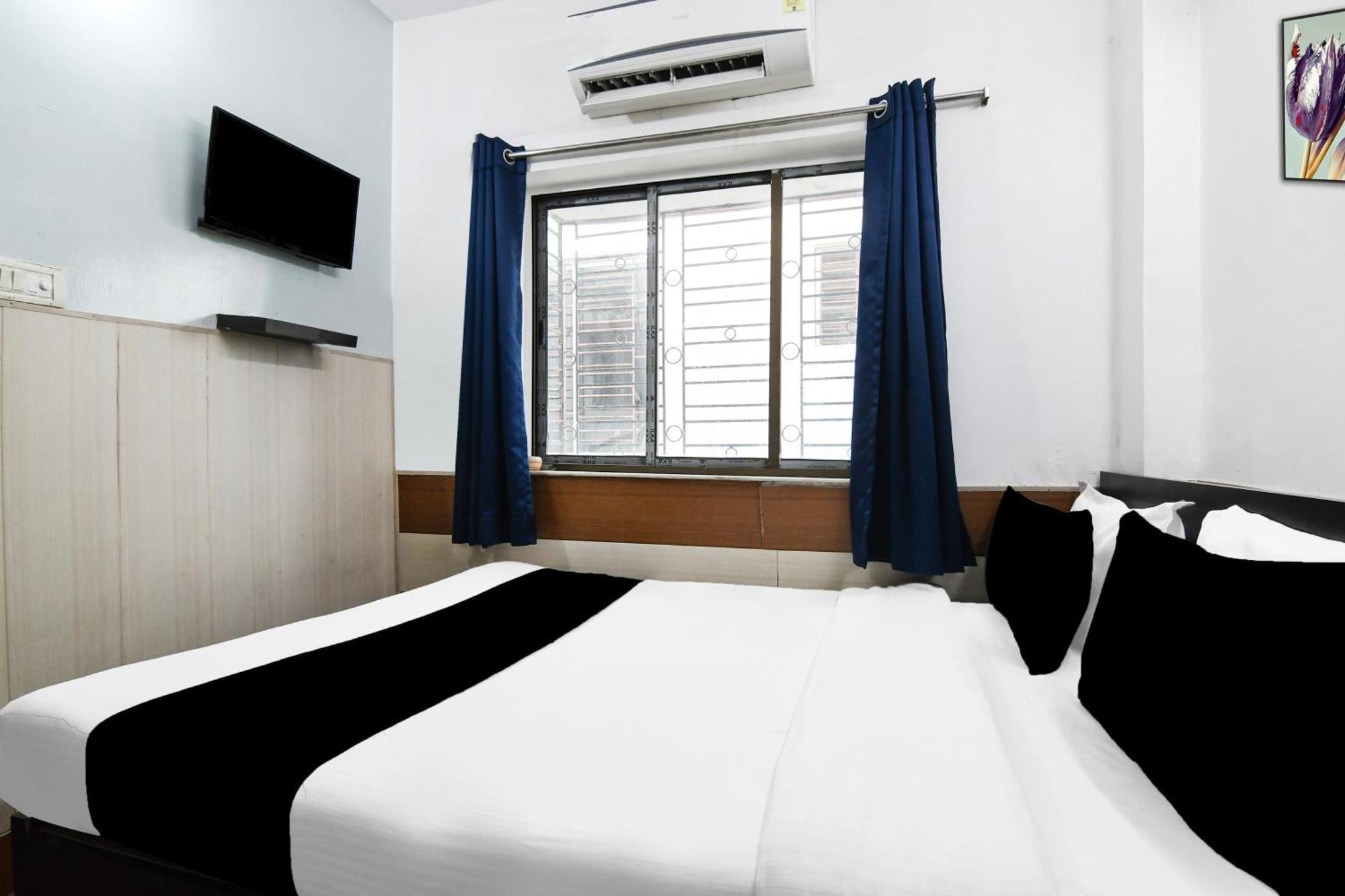 Super Hotel O Biswa Bangla Sarani Калькутта Экстерьер фото