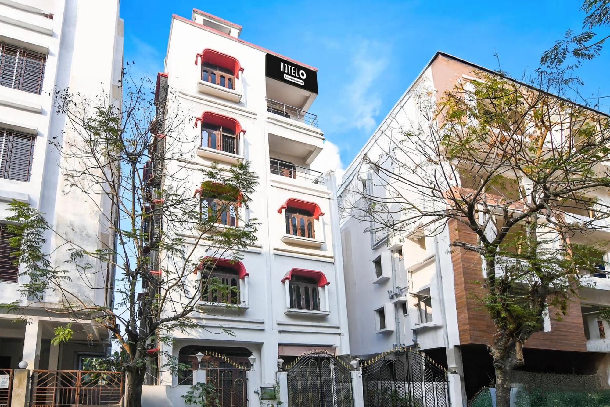 Super Hotel O Biswa Bangla Sarani Калькутта Экстерьер фото
